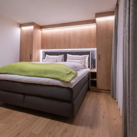 Haus Schoenwies Apartment *